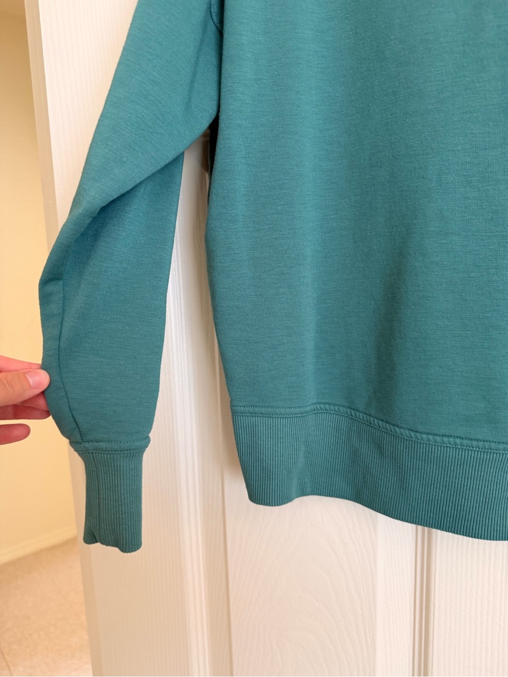 DSG Crewneck Sweatshirt Pullover Top Shirt Women’s Size XS Athletic - Picture 3 of 4